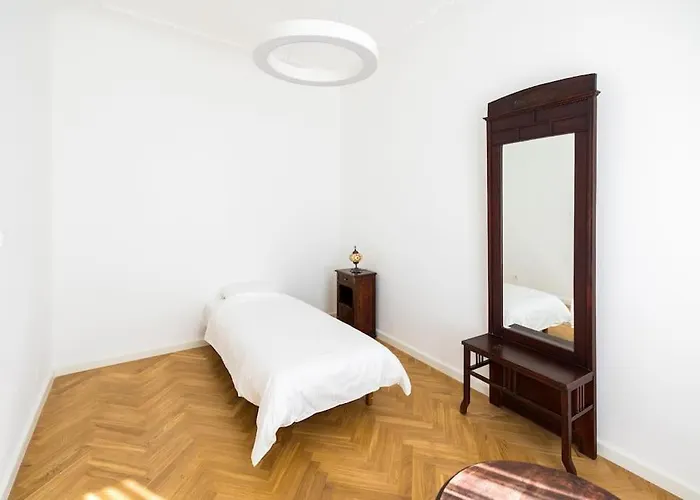 Dzīvoklis Art Nouveau - 210 M2 Riga