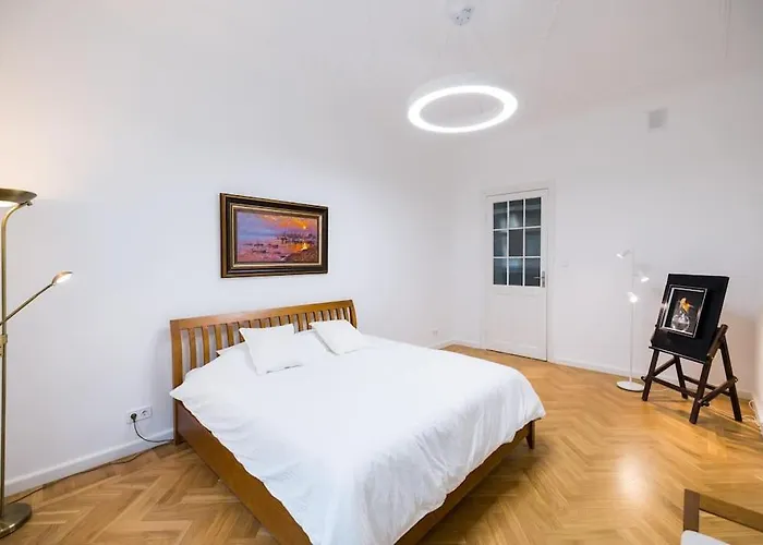 Art Nouveau - 210 M2