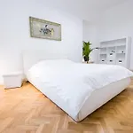 Art Nouveau - 210 M2 Lejlighed *