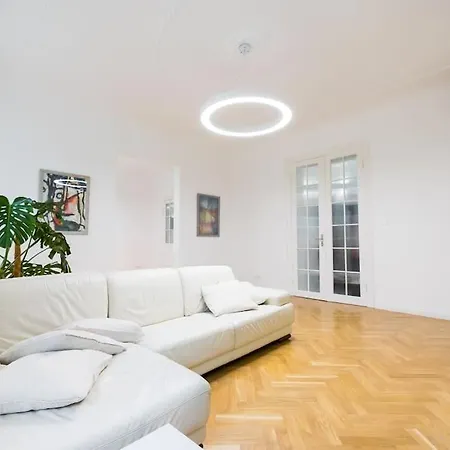 Apartment Art Nouveau - 210 M2