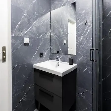 Apartment Art Nouveau - 210 M2 *