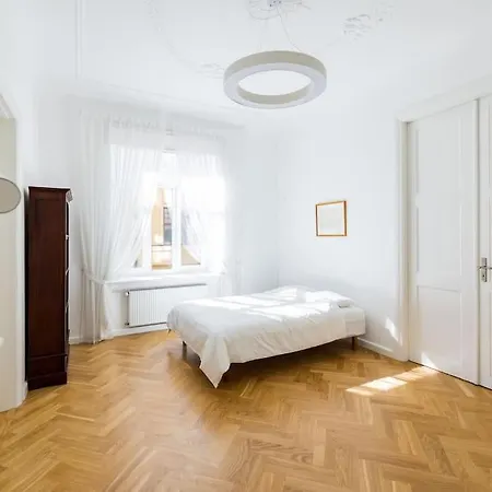 Apartment Art Nouveau - 210 M2